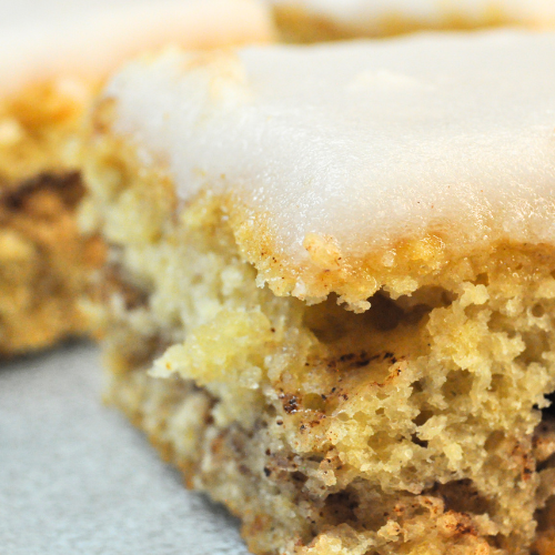 Honey Bun Cake 