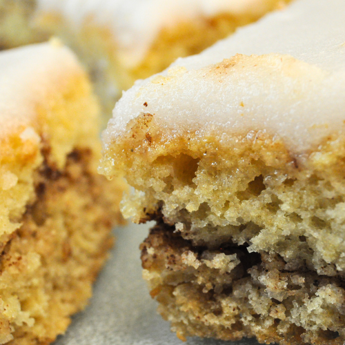 Honey Bun Cake 
