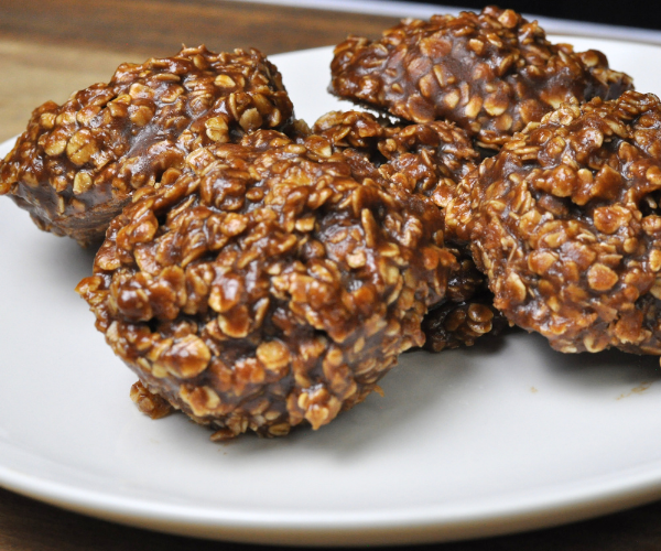 No Bake Chocolate Peanut Butter Cookies 
