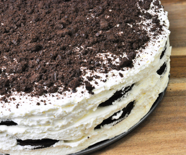 Cookies and Cream Icebox Cake – Quick & Easy Dessert