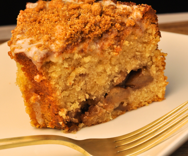 Apple Pie Pound Cake – The Perfect Fall Dessert