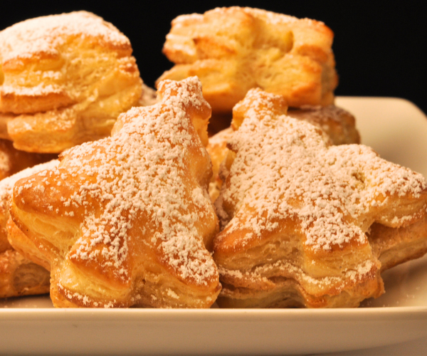 Christmas Tree Puff Pastries with Snickerdoodle Cream Cheese Filling