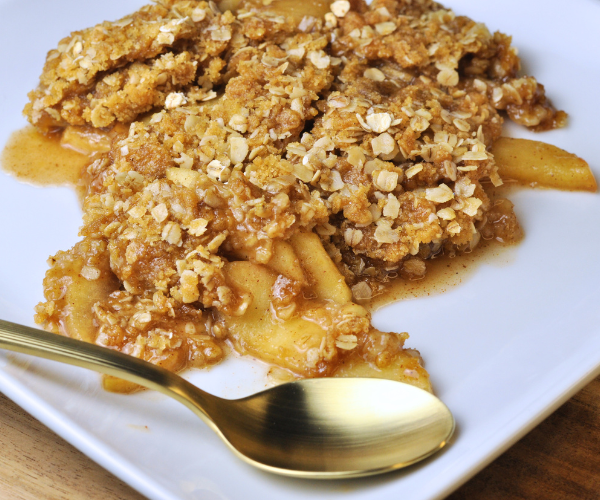 Best Homemade Apple Crisp Recipe (Easy and Delicious!)