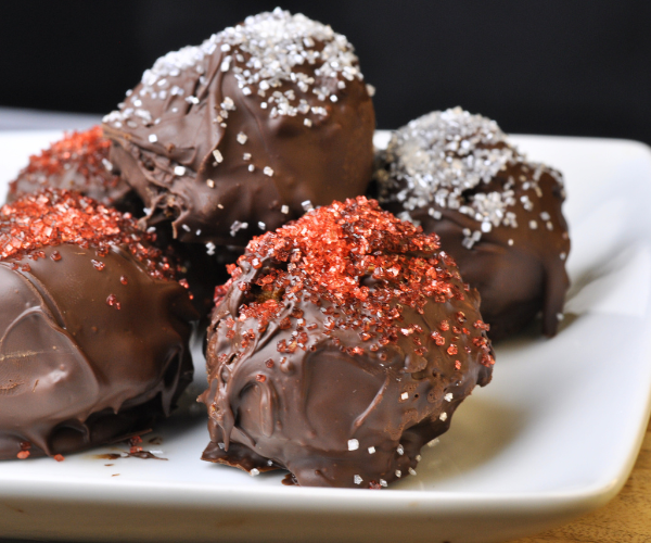 No-Bake Chocolate Gingerbread Truffles