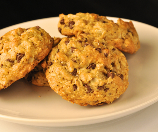 Best Brown Butter Oatmeal Chocolate Chip Cookie Recipe